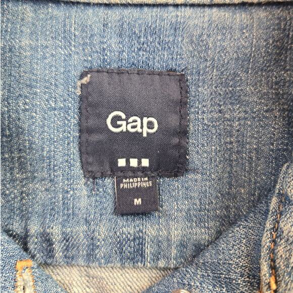 Gap 1969 | Light Blue, Lightly Distressed Jean Jacket | Size Medium - Picture 3 of 5